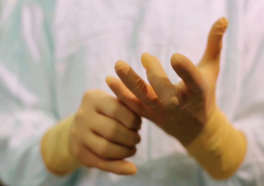 Особенности латексных стерильных перчаток для микрохирургии
